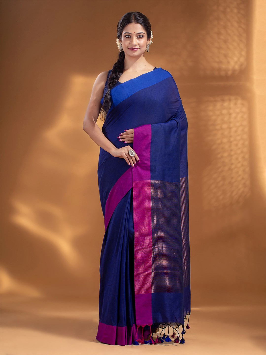 

Arhi Women Blue & Pink Pure Cotton Saree