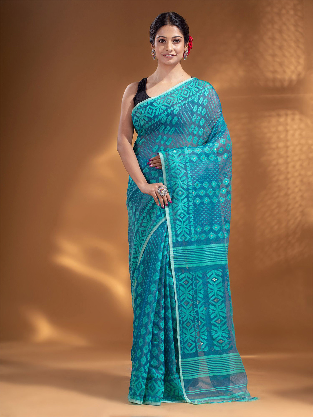 

Arhi Blue & Green Ethnic Motifs Silk Cotton Jamdani Saree