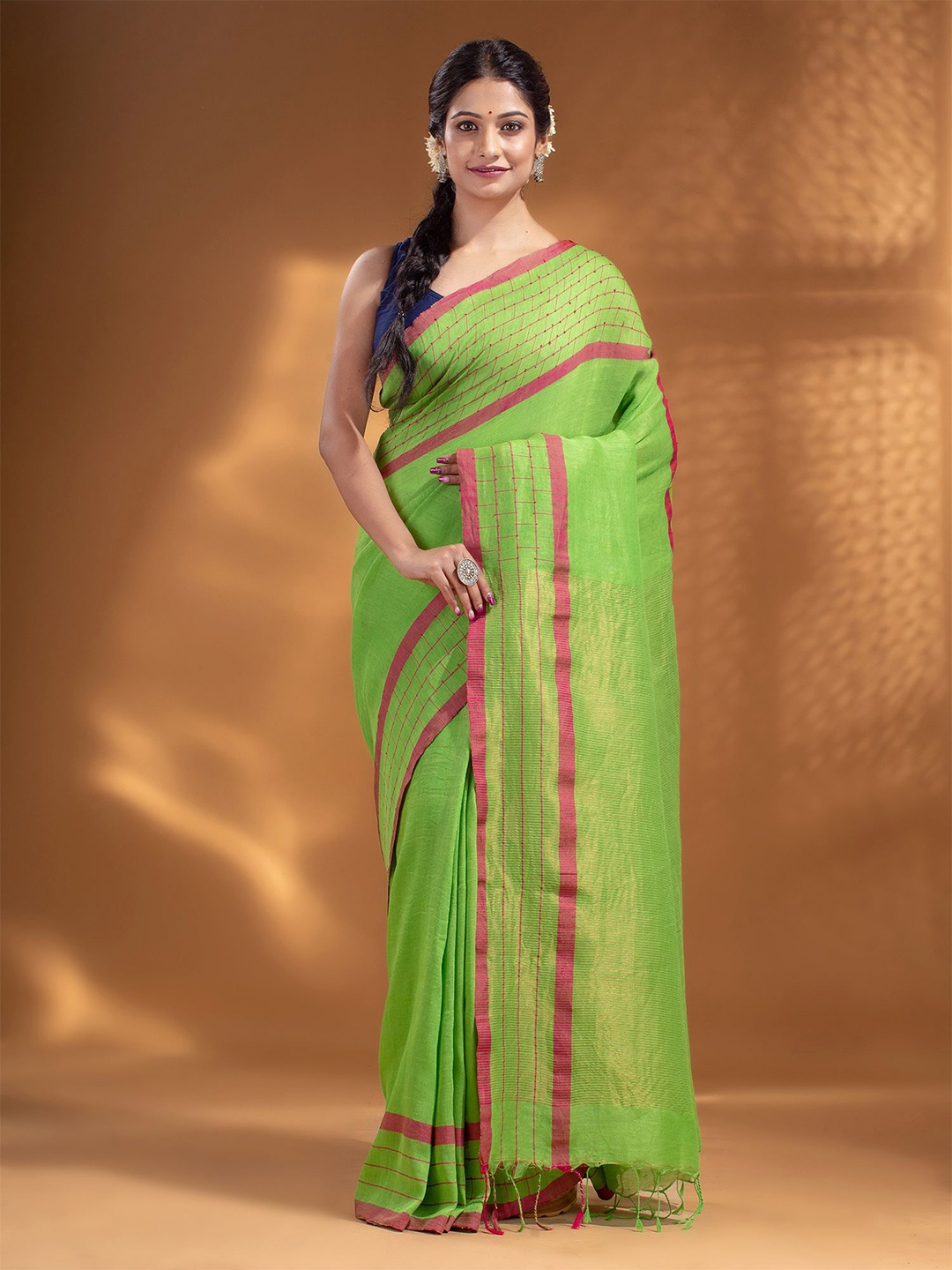 

Arhi Green & Red Pure Cotton Saree