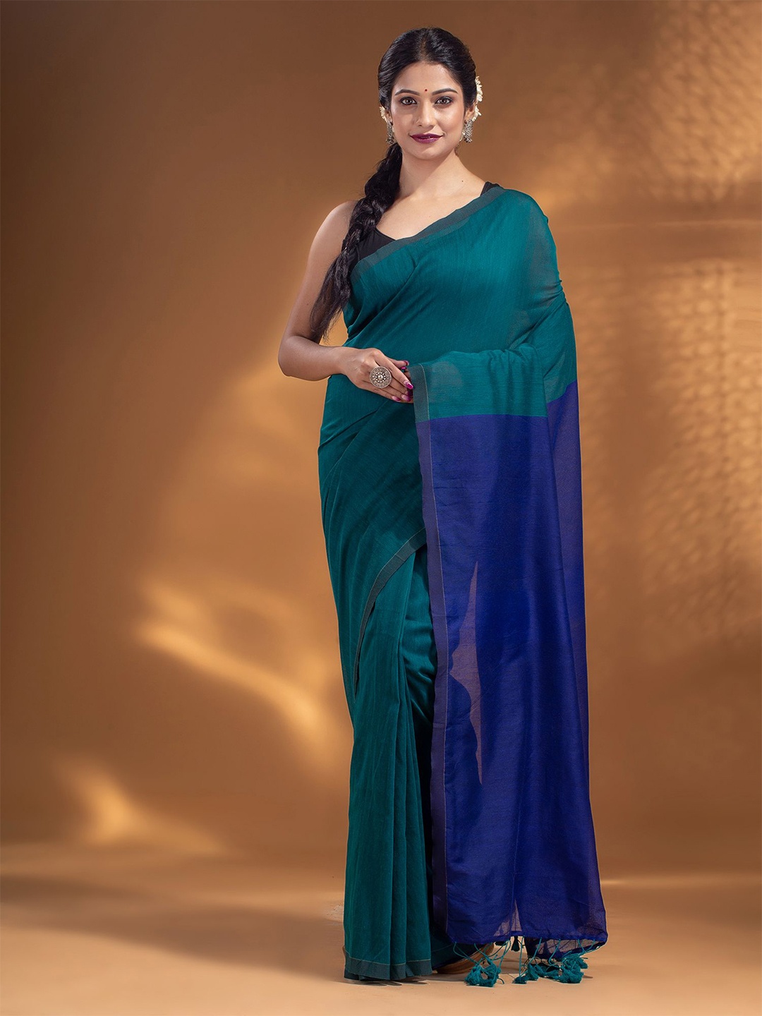 

Arhi Women Teal & Navy Blue Pure Cotton Saree