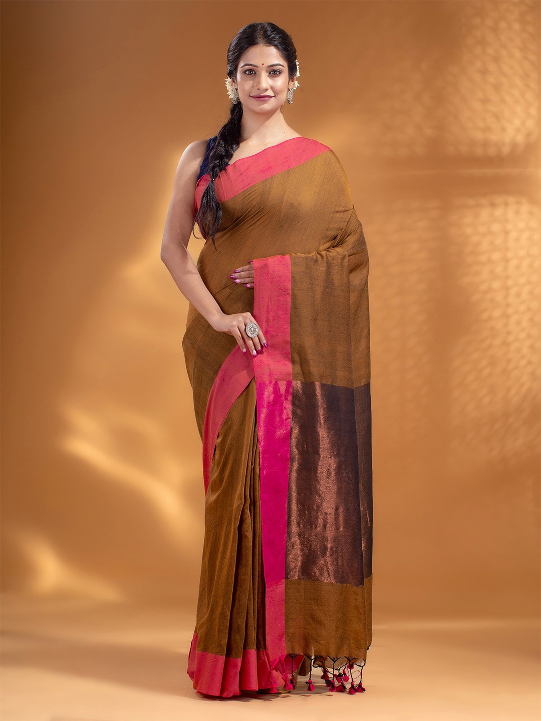 

Arhi Brown & Pink Woven Design Pure Cotton Saree