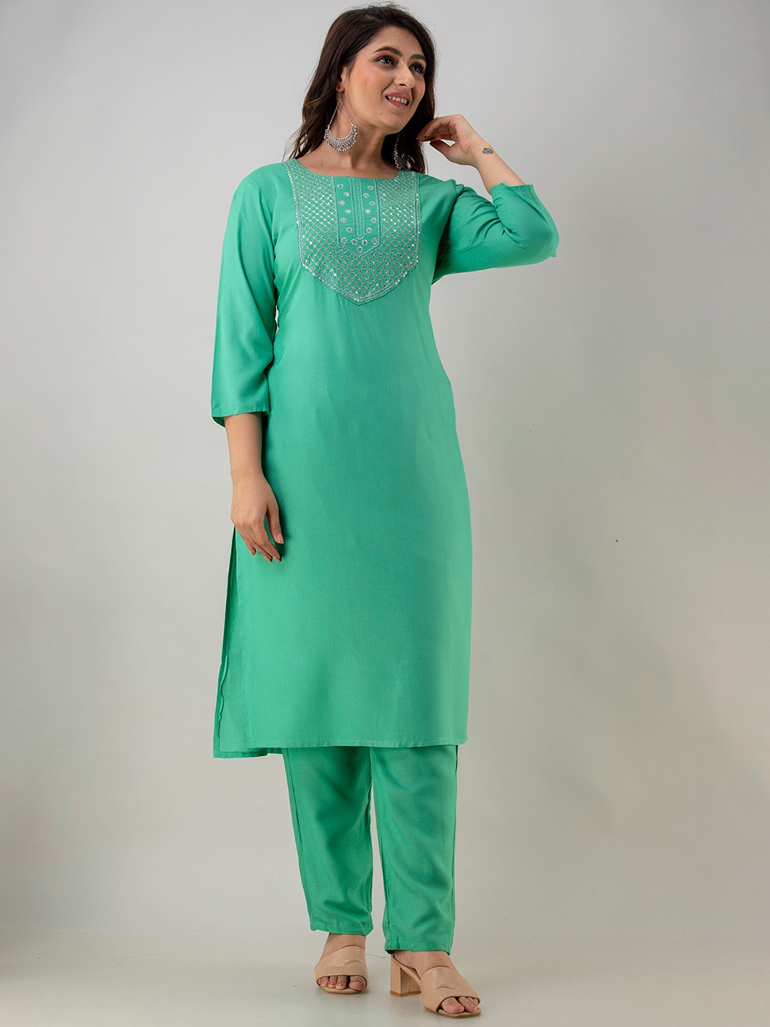

BARKHA FAB Women Sea Green Yoke Design Thread Work Kurta with Trousers