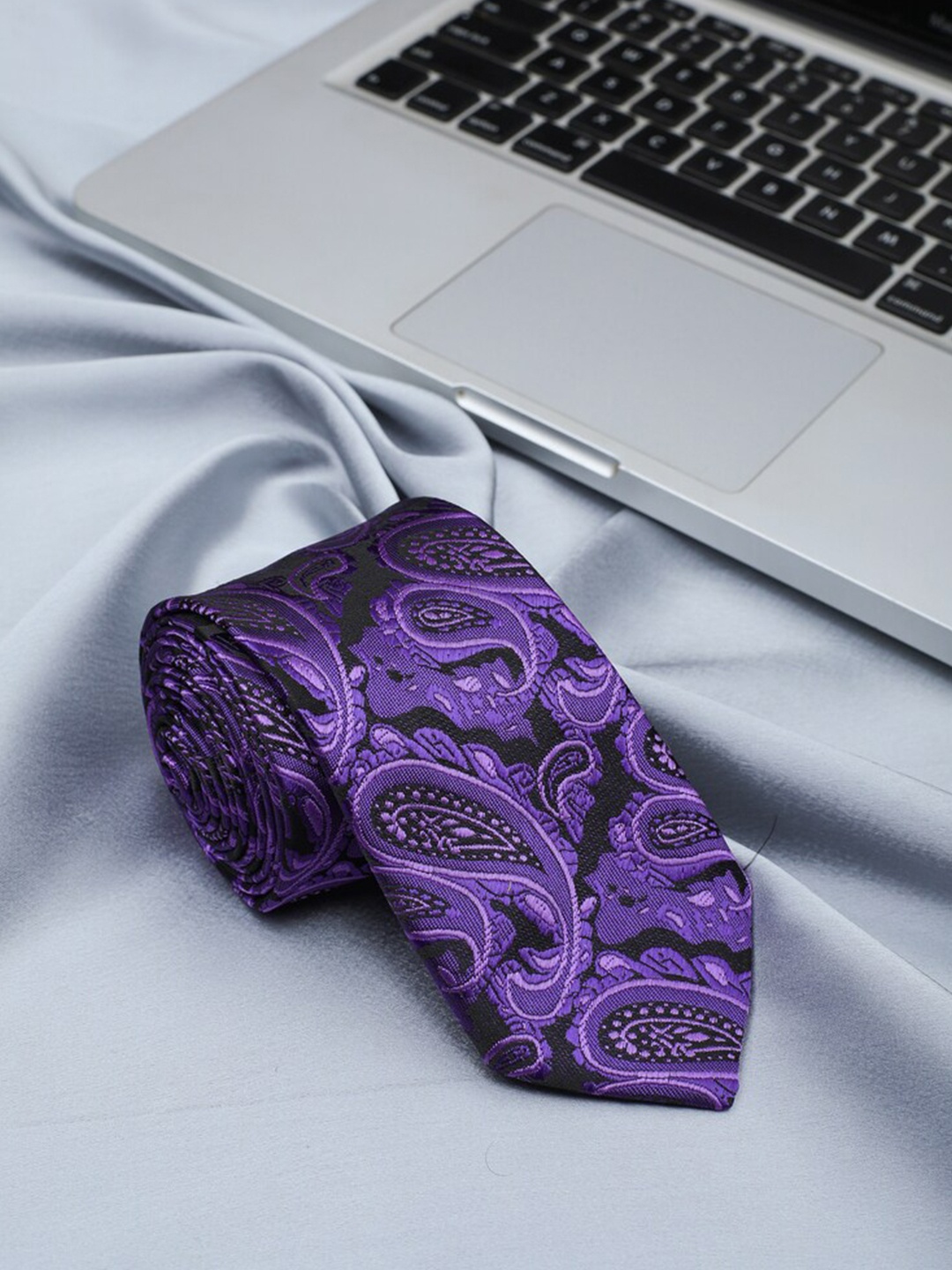 

ELLIS Men Purple & Black Printed Broad Tie
