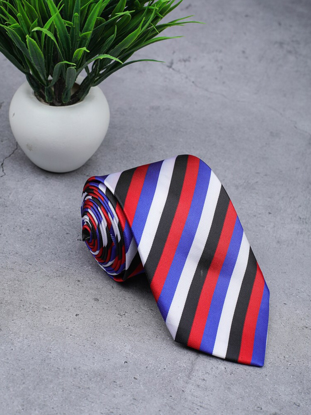 

ELLIS Men White & Black Striped Broad Tie