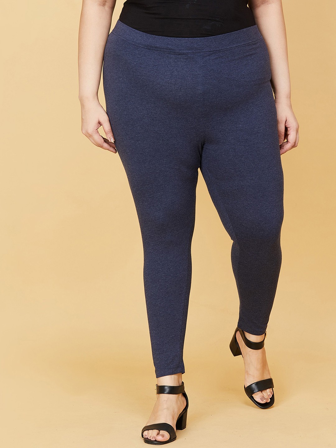 

max Plus Size Women Blue Solid Ankle-Length Legging