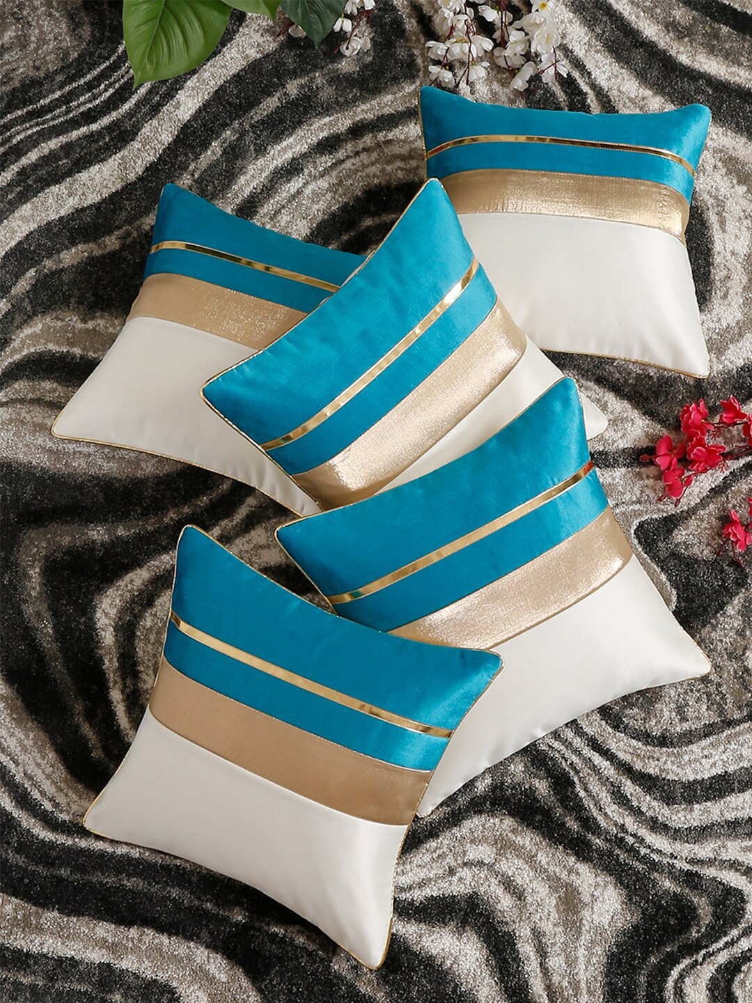 

HOSTA HOMES Blue & White Set of 5 Colourblocked Square Cushion Covers