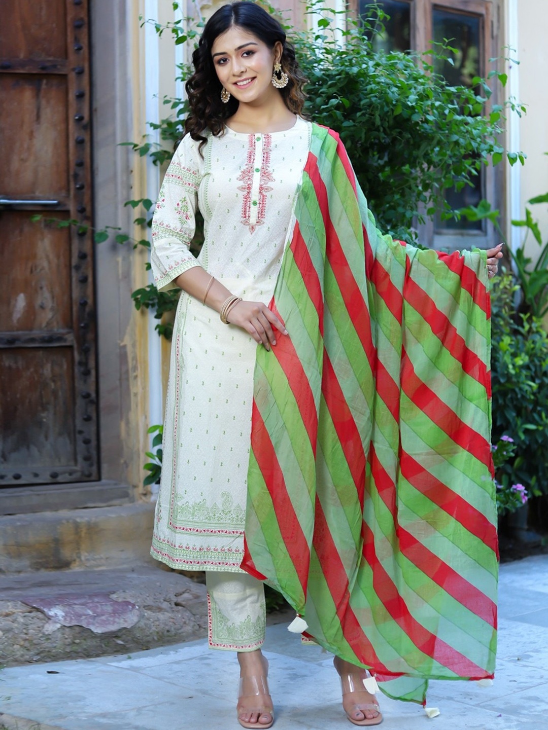 Meeranshi Women White Ethnic Motifs Printed Pure Cotton Kurta with Trousers & With Dupatta