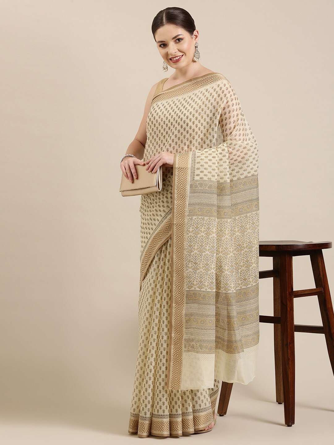 

The Chennai Silks Cream-Coloured & Beige Floral Pure Cotton Saree