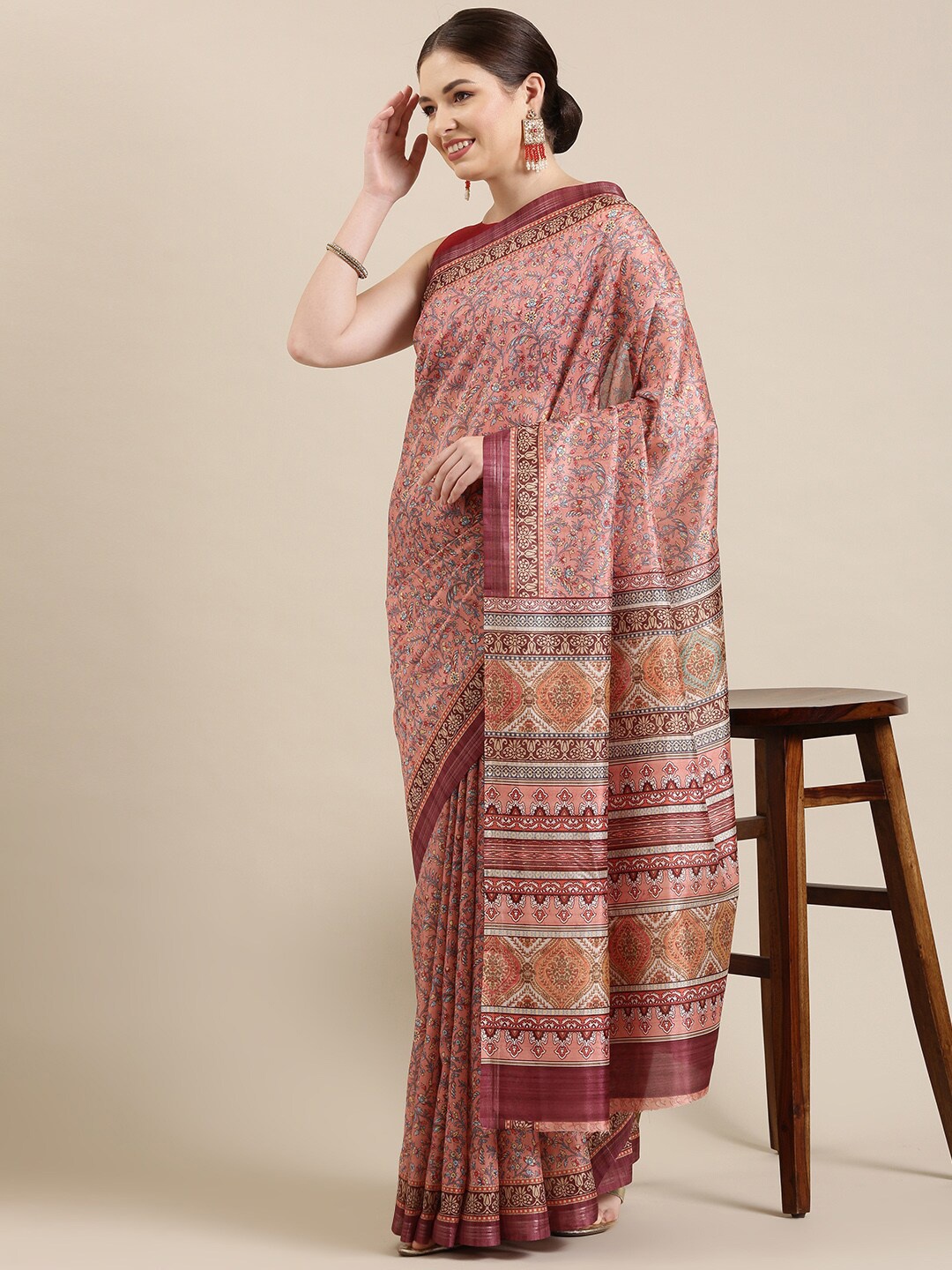 

The Chennai Silks Women Coral & White Floral Polyester Saree
