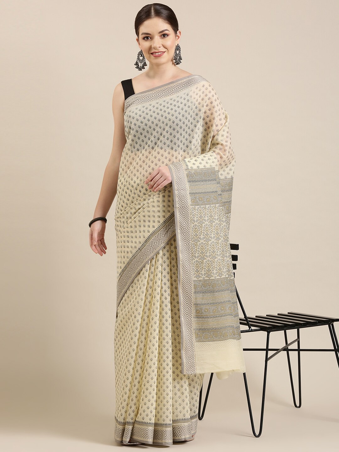 

The Chennai Silks Women Cream-Coloured & Grey Floral Pure Cotton Fusion Saree