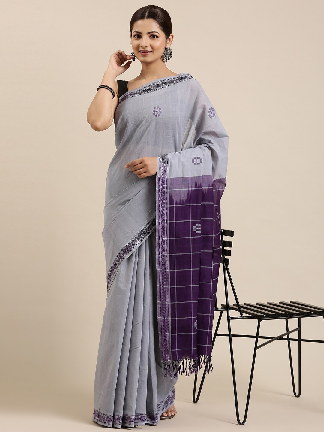 

The Chennai Silks Women Grey & Violet Ethnic Motifs Zari Pure Cotton Saree