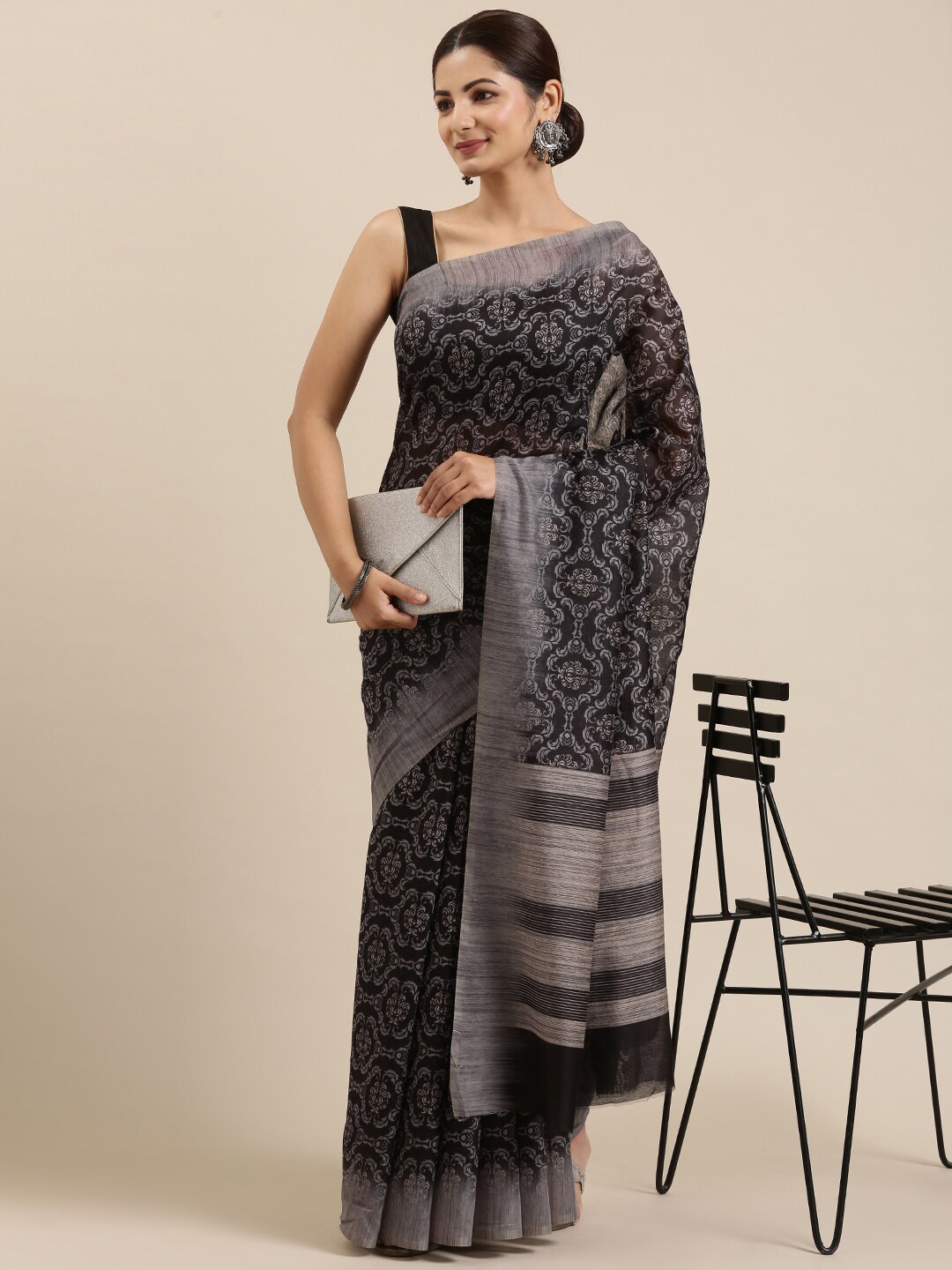 

The Chennai Silks Black & Grey Ethnic Motifs Fusion Chanderi Saree
