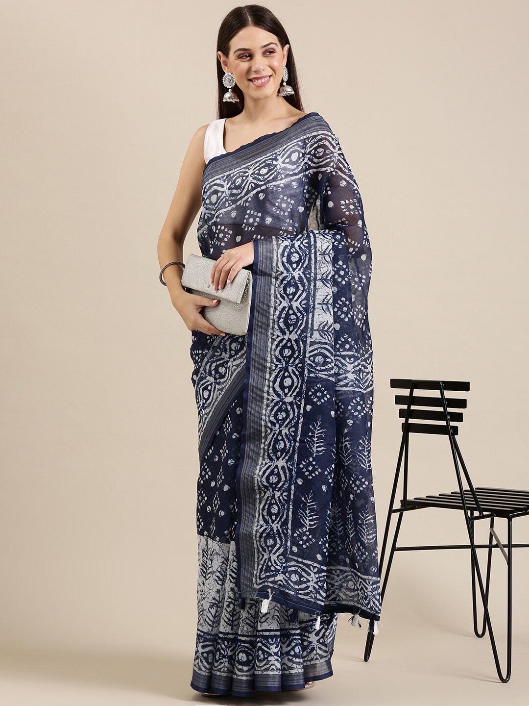 

The Chennai Silks Navy Blue & White Batik Linen Blend Fusion Saree