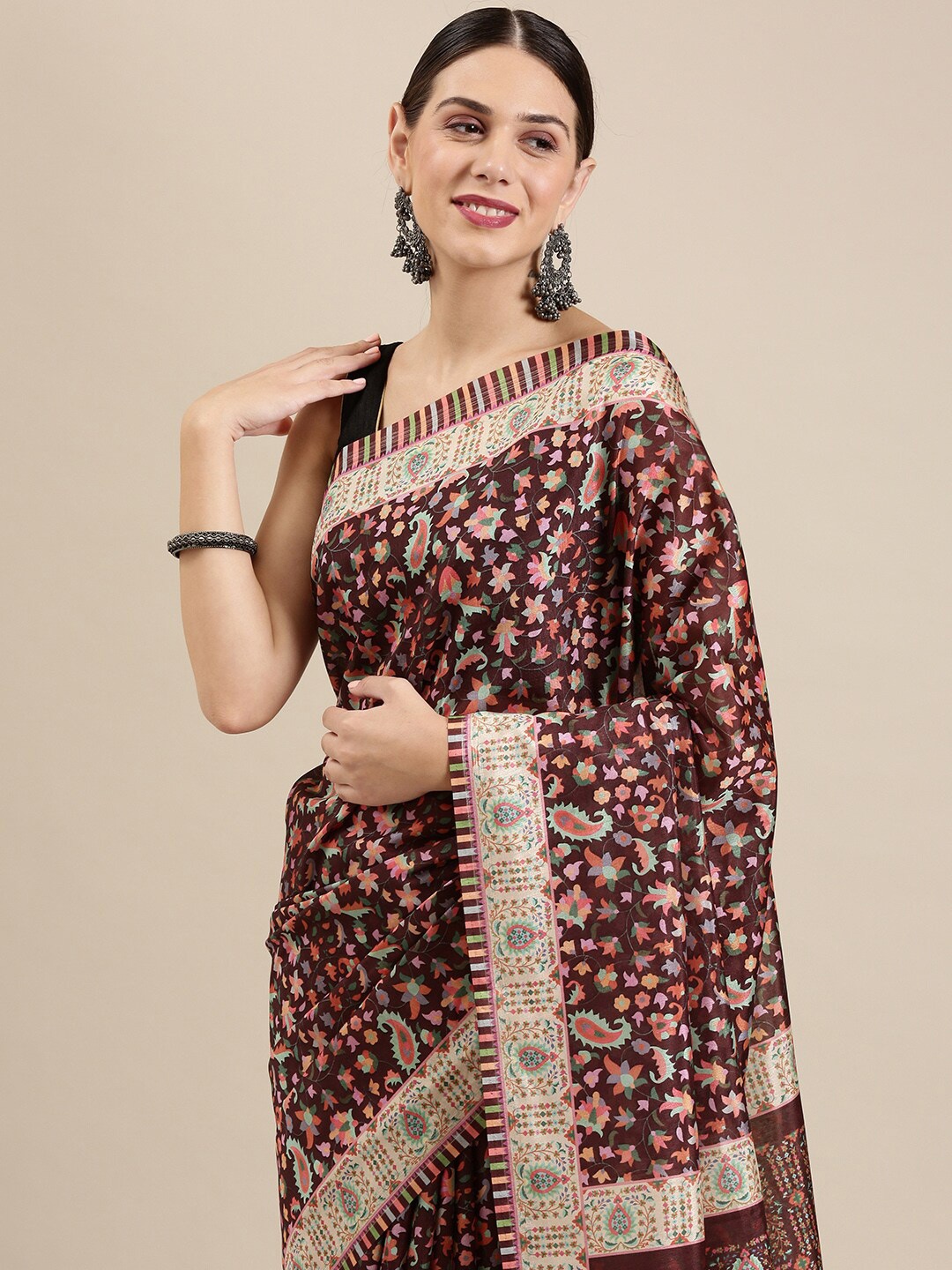 

The Chennai Silks Maroon & Green Floral Linen Blend Fusion Saree