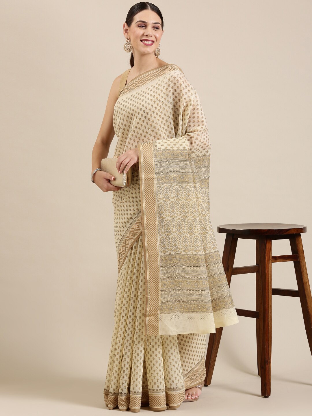 

The Chennai Silks Beige & Brown Floral Pure Cotton Saree