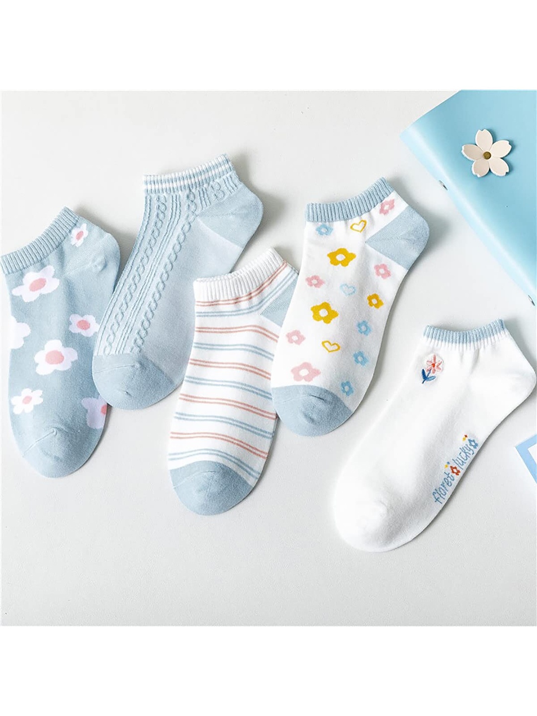 

YOUSTYLO Women Pack Of 5 Blue & White Printed Ankle Length Socks