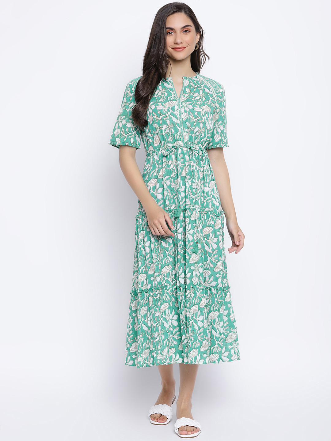 

Fabindia Sea Green & Off White Floral Print A-Line Midi Cotton Dress