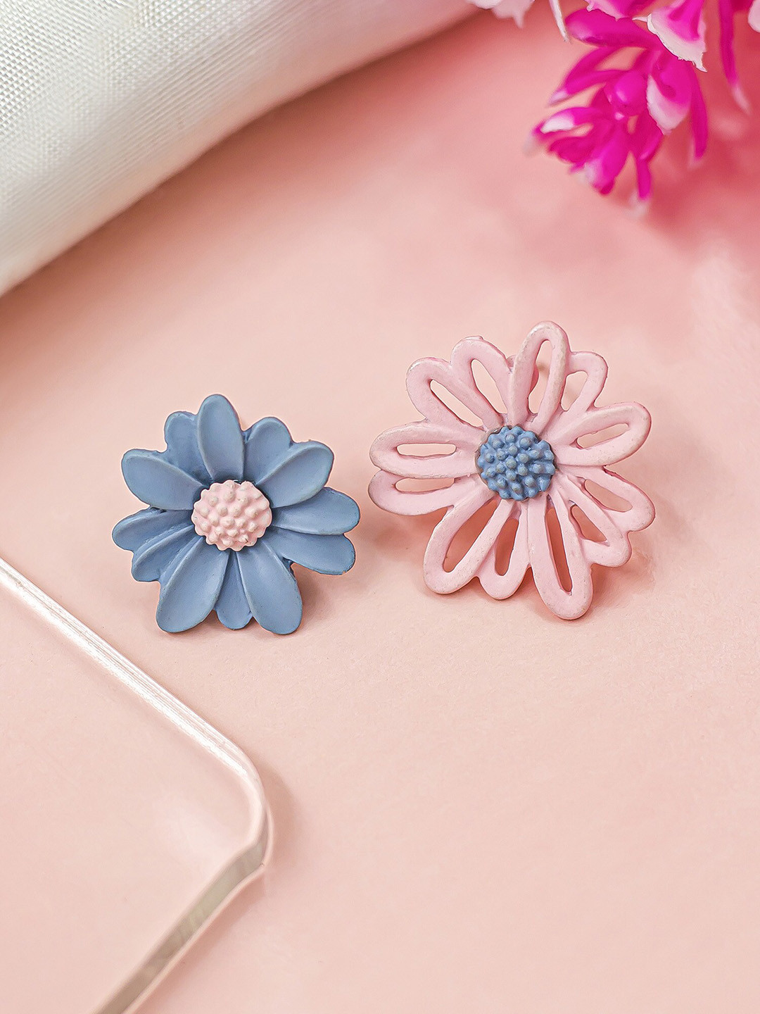 

Bellofox Blue & Pink Floral Studs Earrings