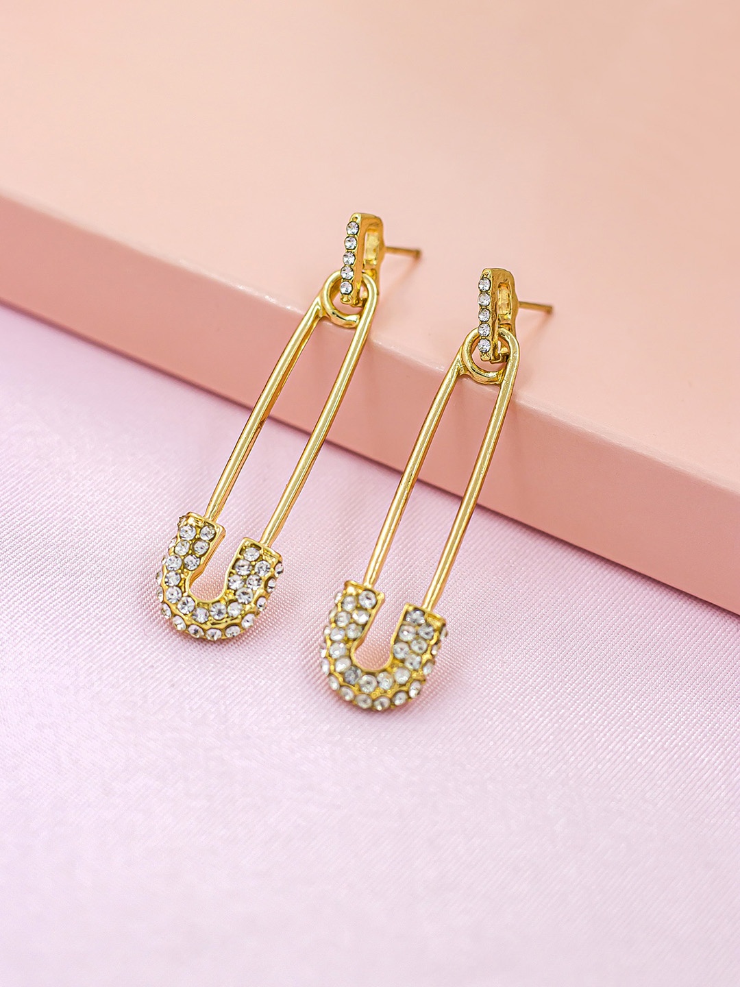 

Bellofox Women Gold-Toned Teardrop Shaped Drop Earrings