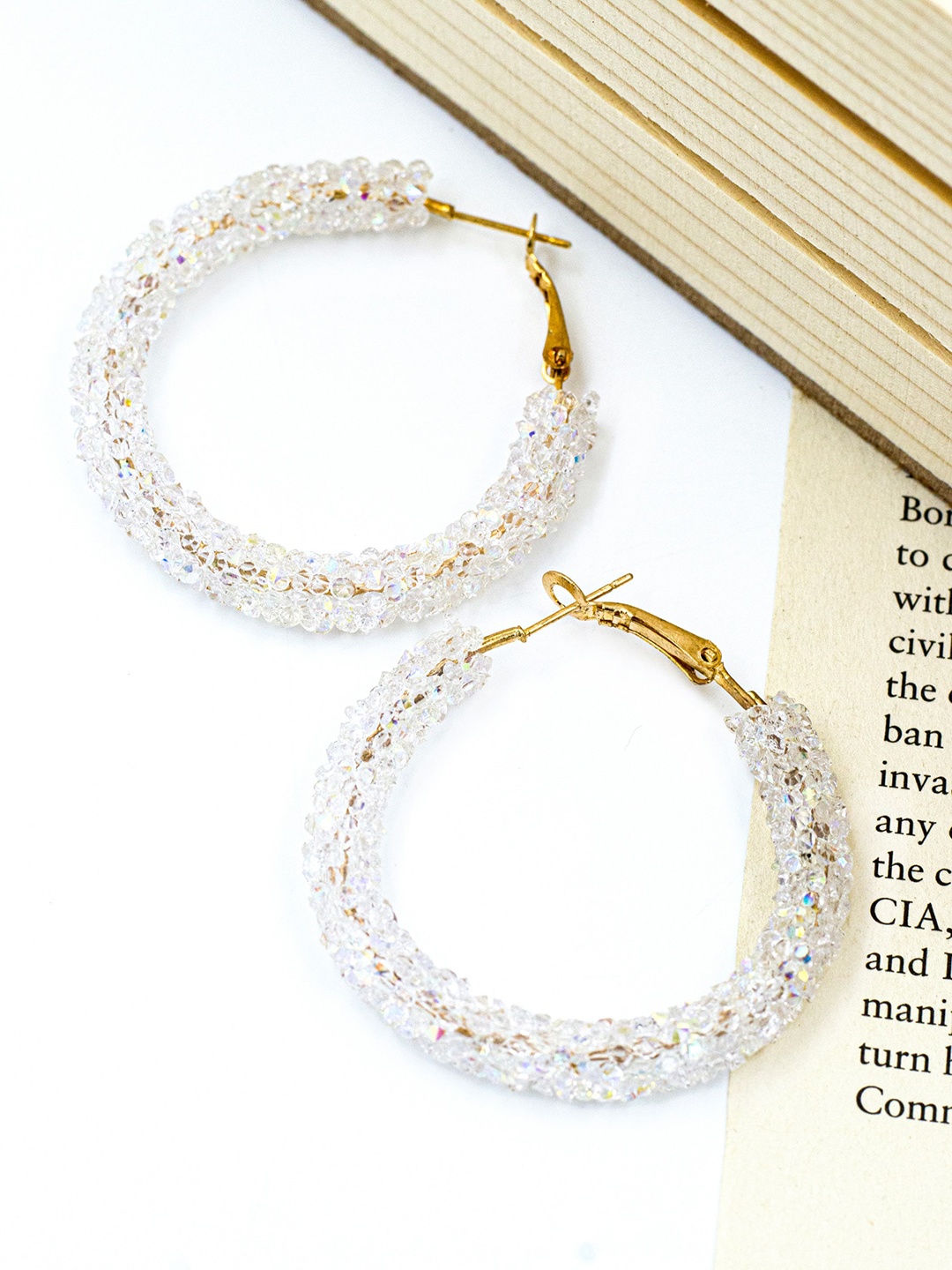 

Bellofox Women White & Gold-Toned Circular Hoop Earrings