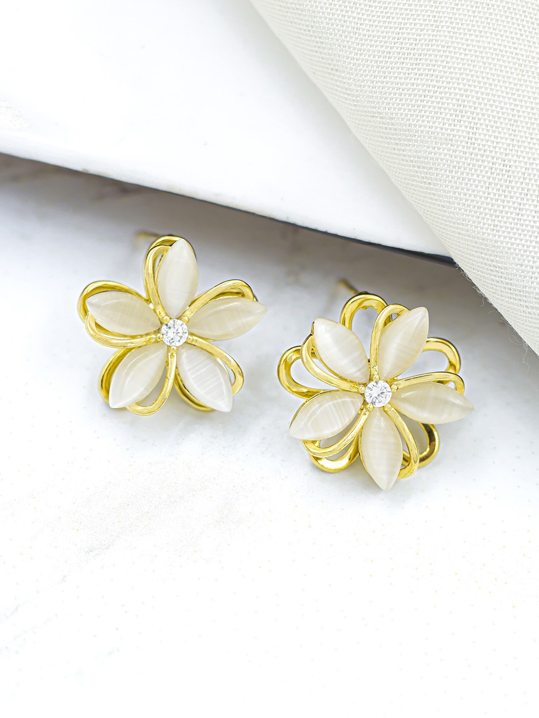 

Bellofox Women Gold-Toned & White Floral Studs Earrings