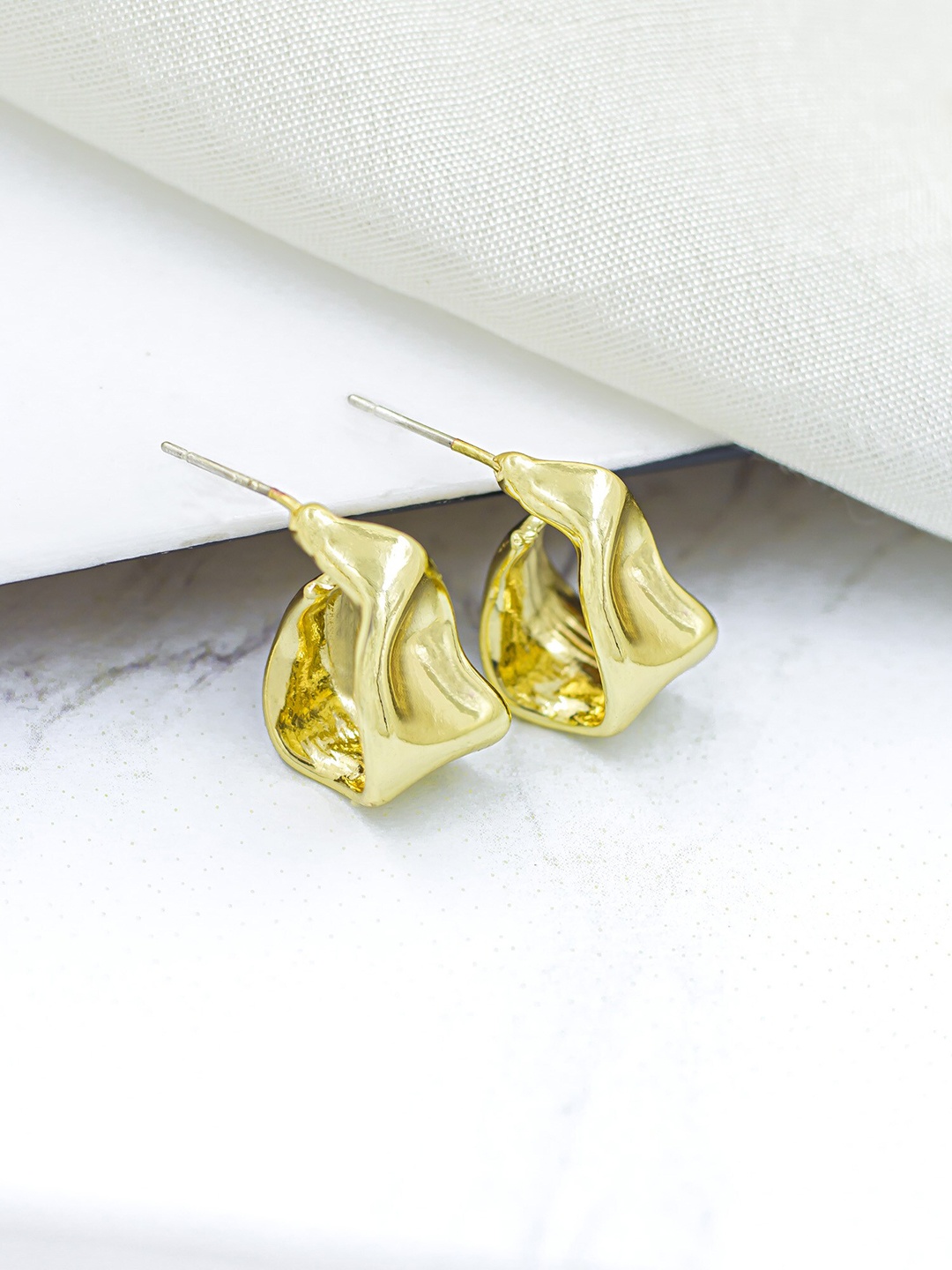 

Bellofox Gold-Toned Contemporary Studs Earrings