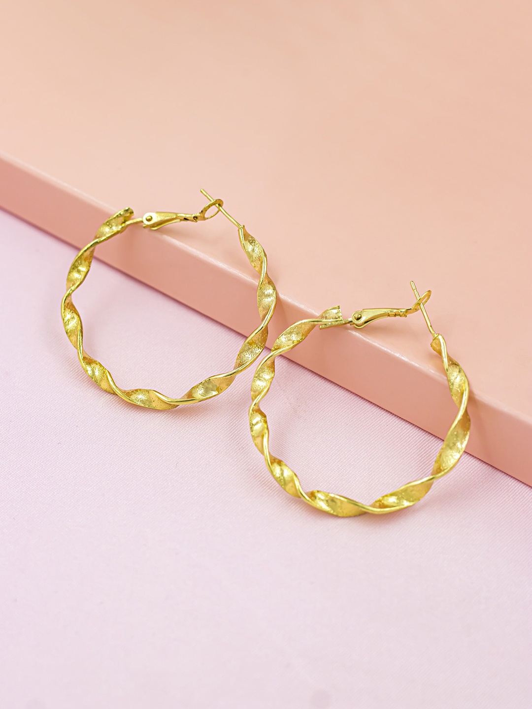 

Bellofox Gold-Toned Circular Hoop Earrings