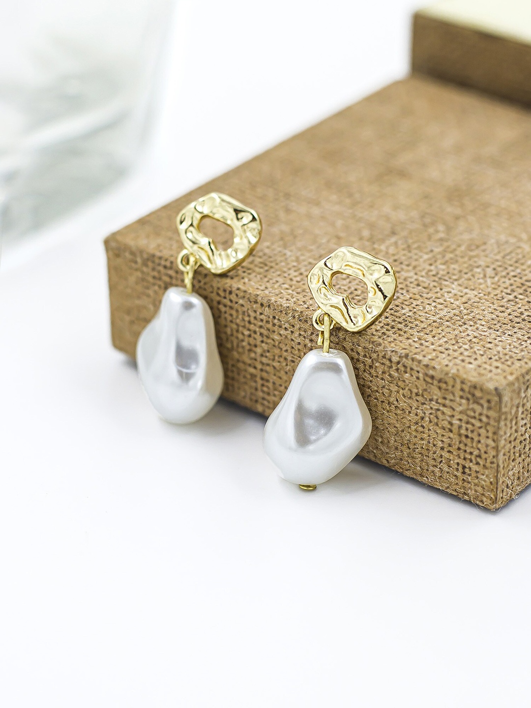 

Bellofox White & Gold-Toned Teardrop Shaped Drop Earrings