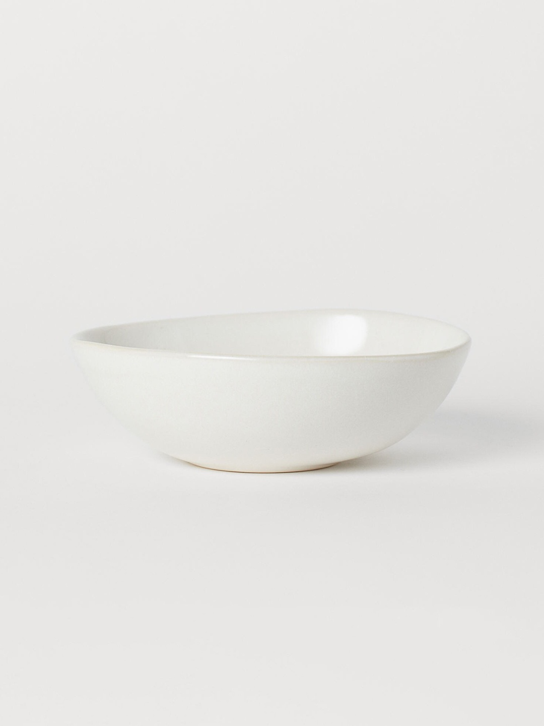 

H&M White Solid Stoneware Bowl