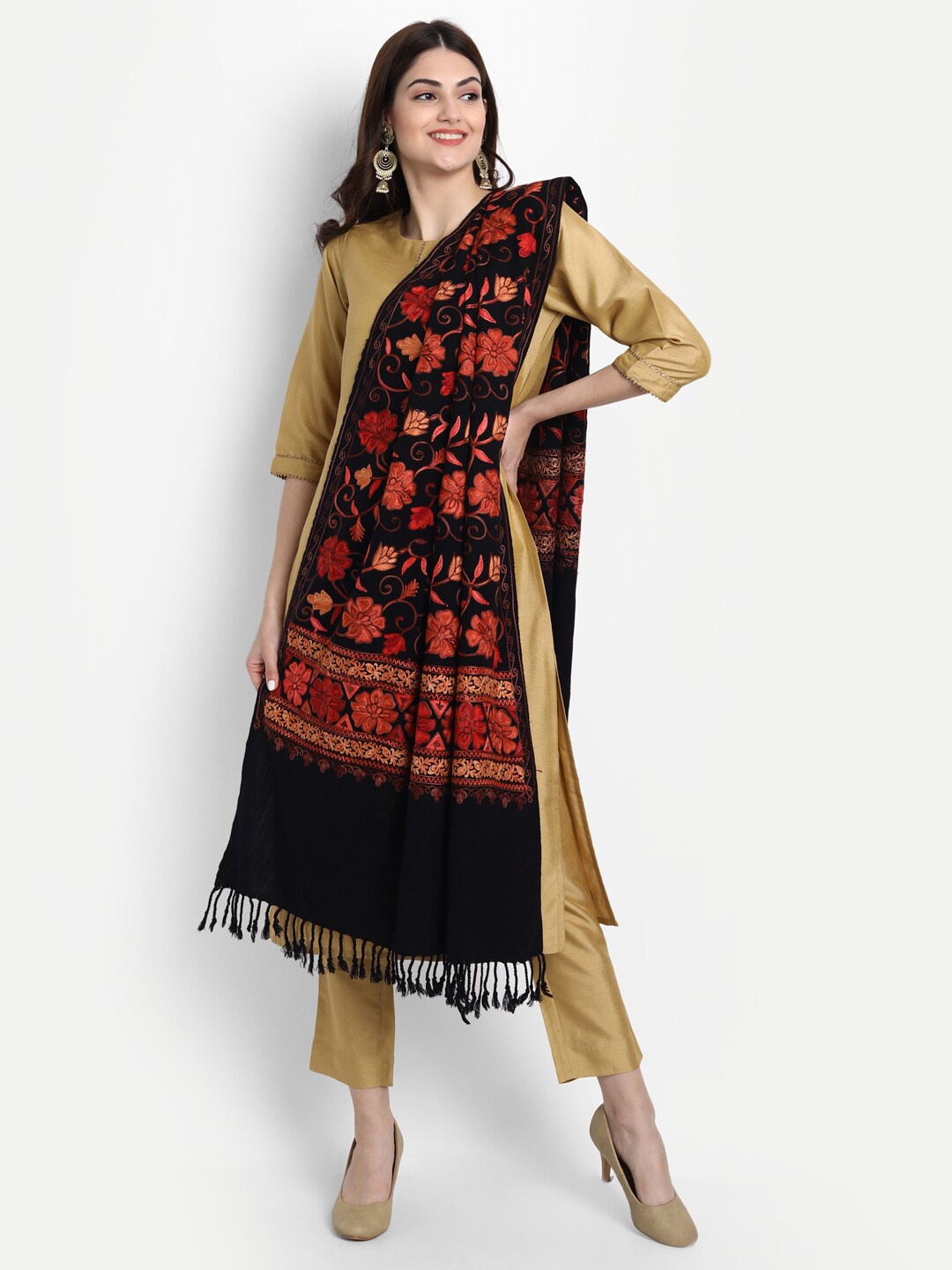 

Zamour Women Black & Red Embroidered Stole