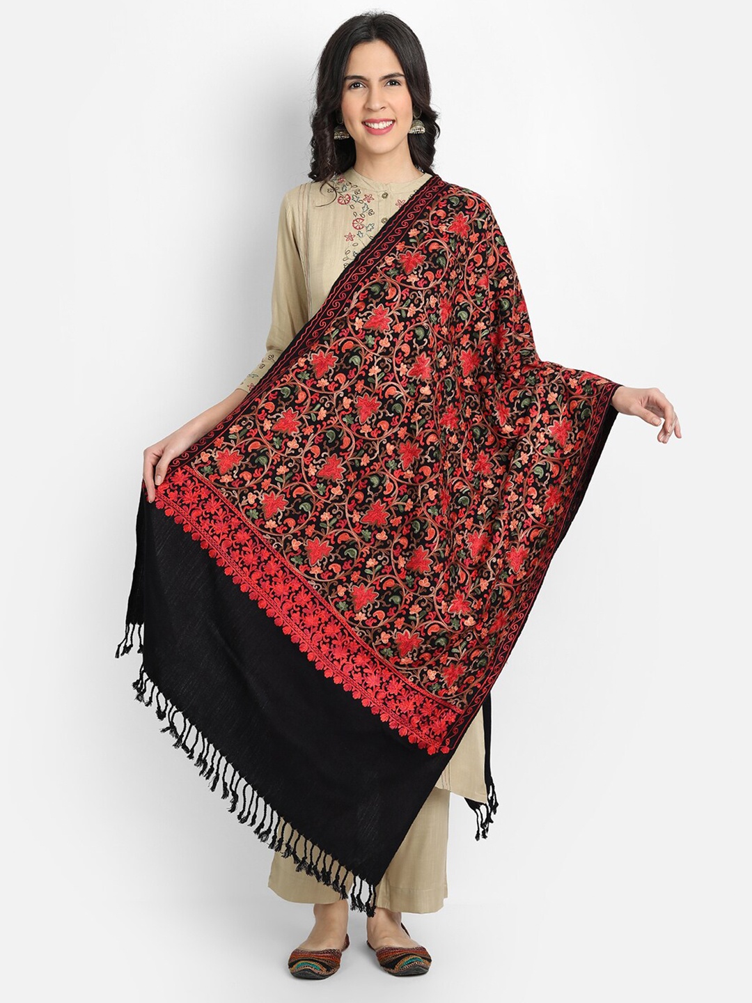 Zamour Women Black & Red Embroidered Stole