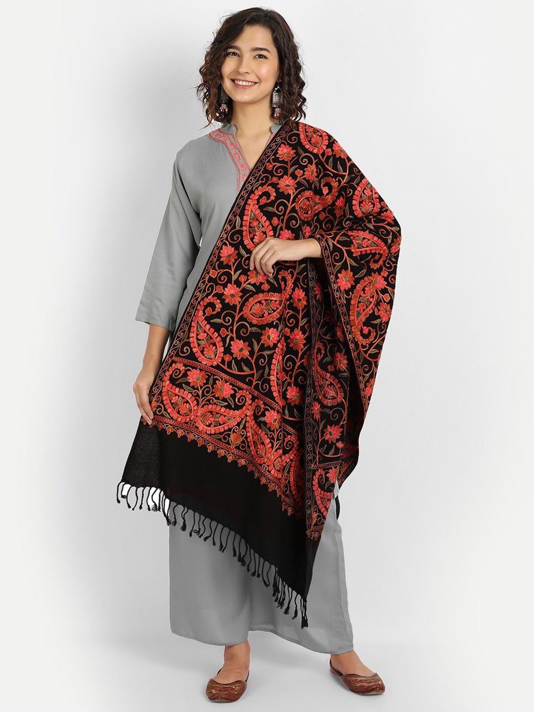 

Zamour Women Black & Orange Embroidered Kashmiri Stole