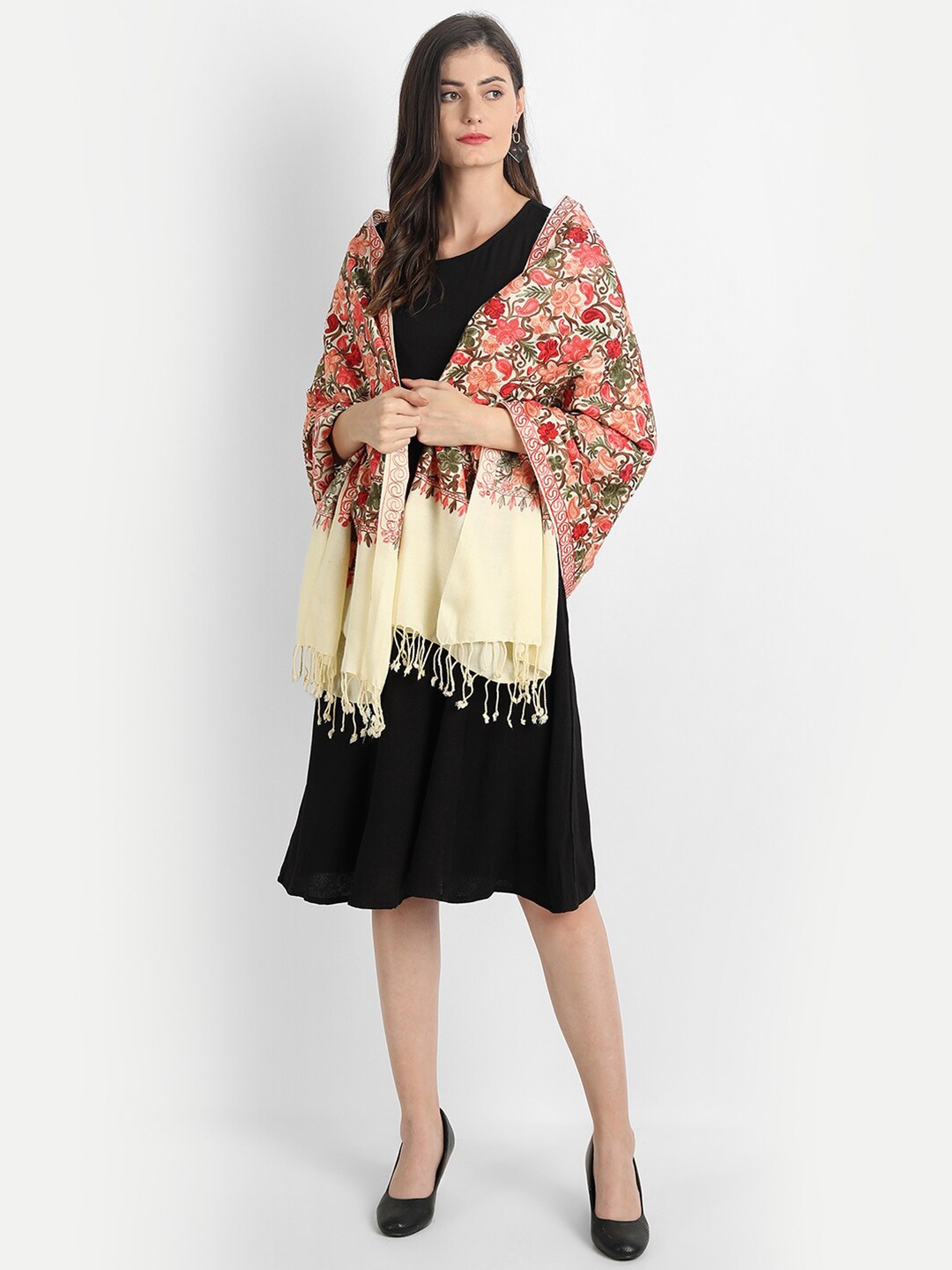 

Zamour Women White & Red Printed Stole