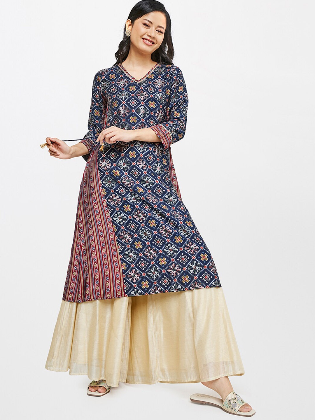 

Global Desi Women Blue Ethnic Motifs Printed Thread Work Anarkali Kurta