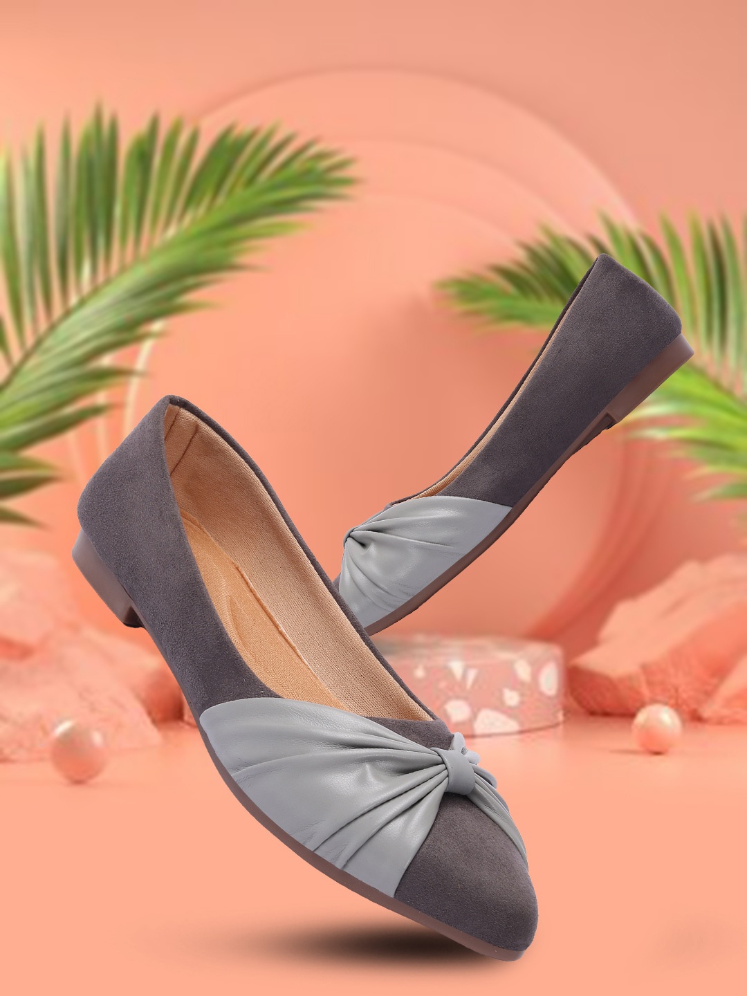 

TWIN TOES Women Grey Colourblocked Ballerinas with Bows Flats