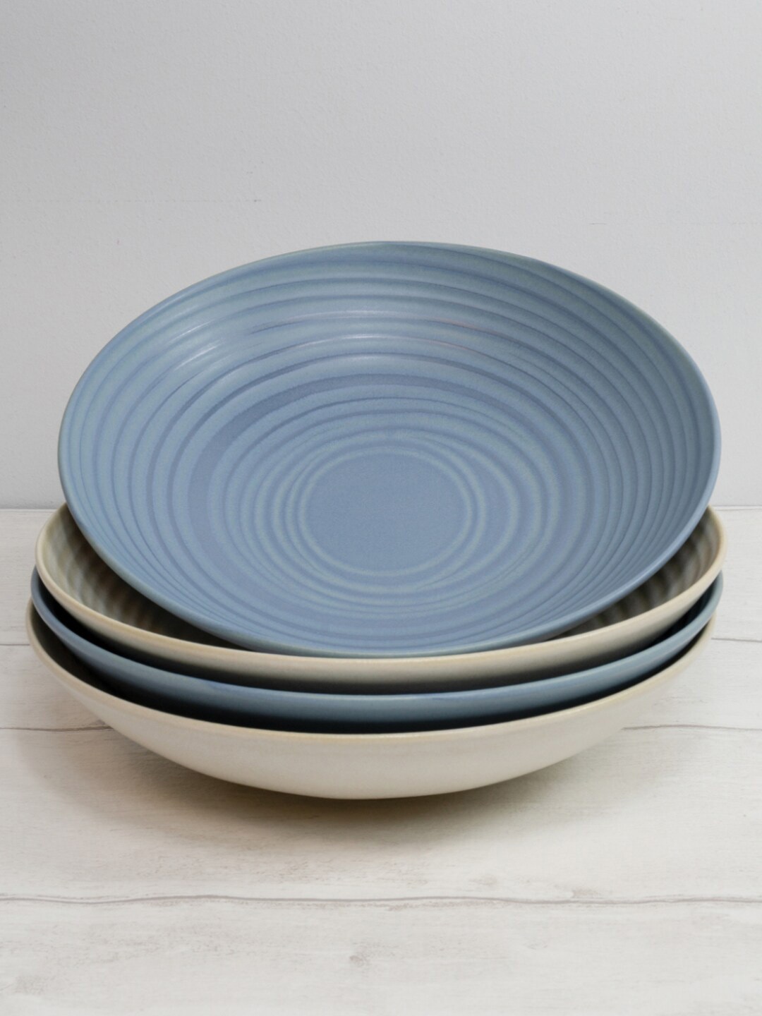 

KitchenCraft Blue & Cream Set of 4 Dishwasher And Microwave Safe Stoneware Glossy Bowls