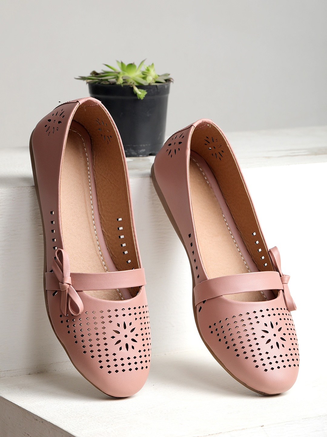 

Moonwalk Women Pink Laser Cuts Flats