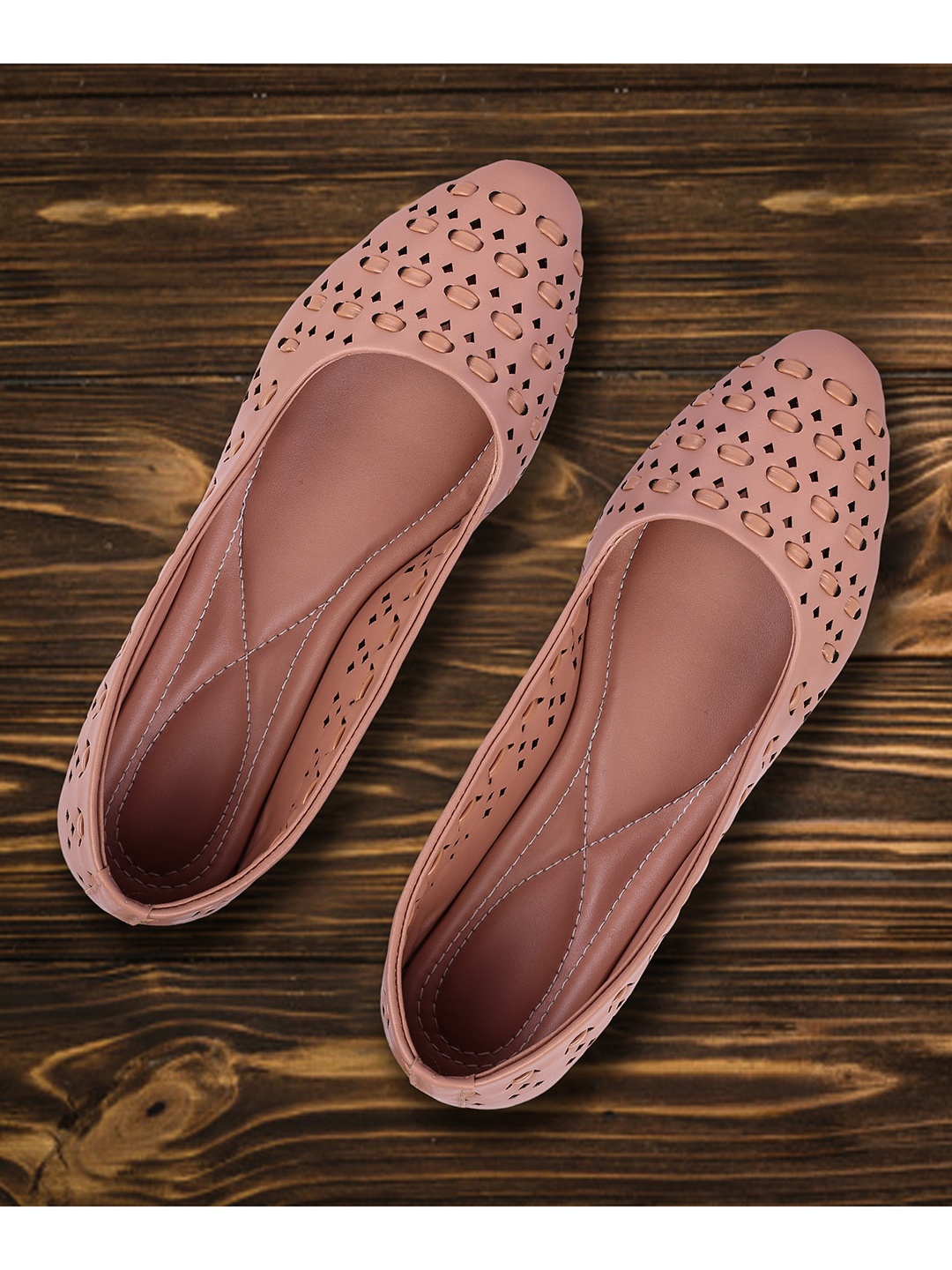 

Moonwalk Women Pink Textured Ballerinas with Laser Cuts Flats