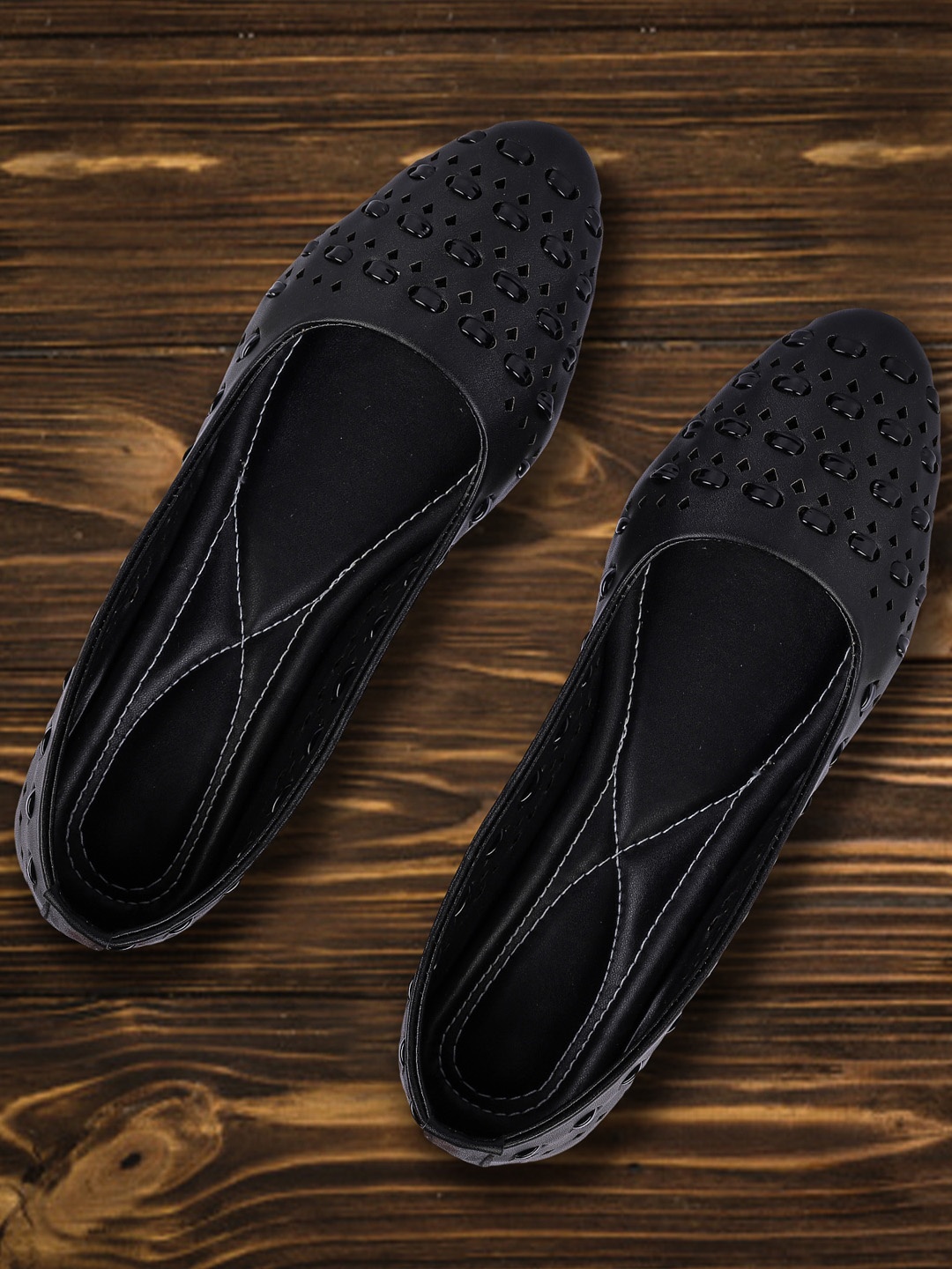 

Moonwalk Women Black Ballerinas with Laser Cuts Flats
