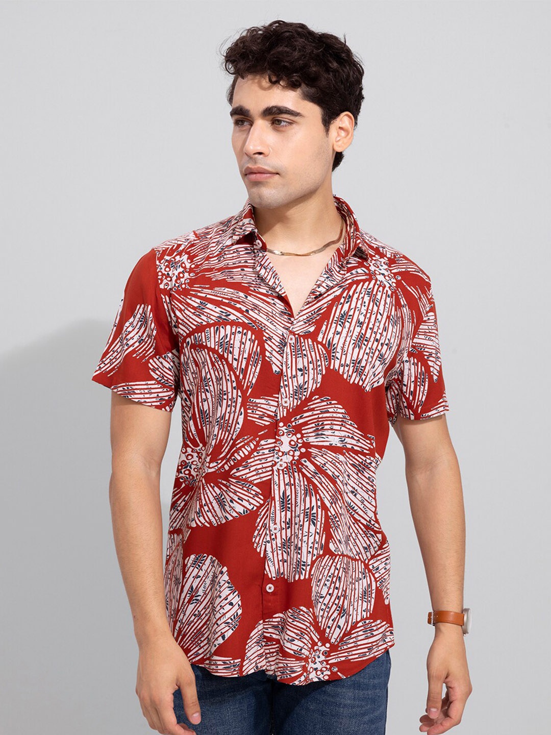 

Snitch Men Red Slim Fit Printed Casual Shirt