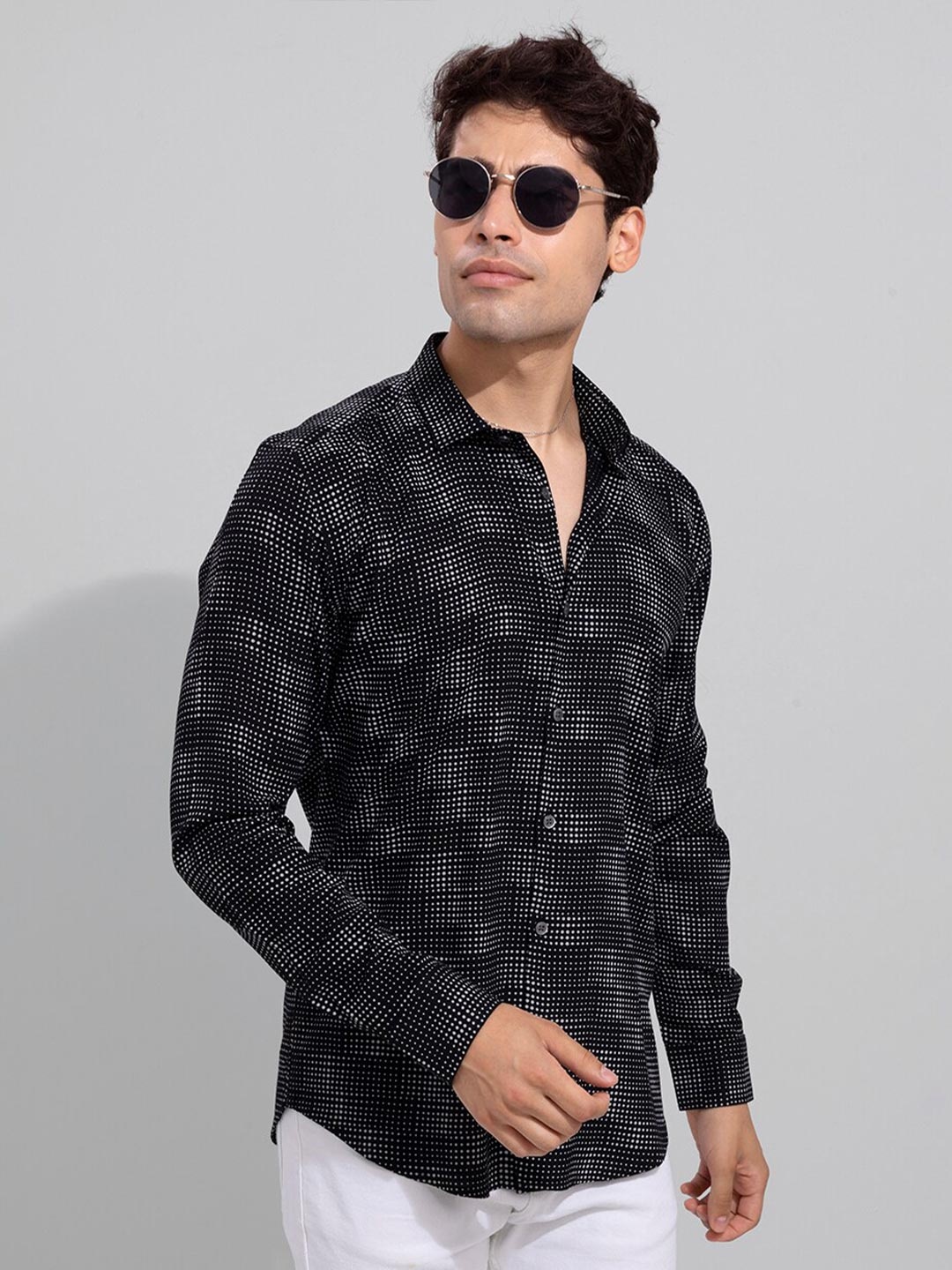

Snitch Men Black Slim Fit Checked Casual Shirt