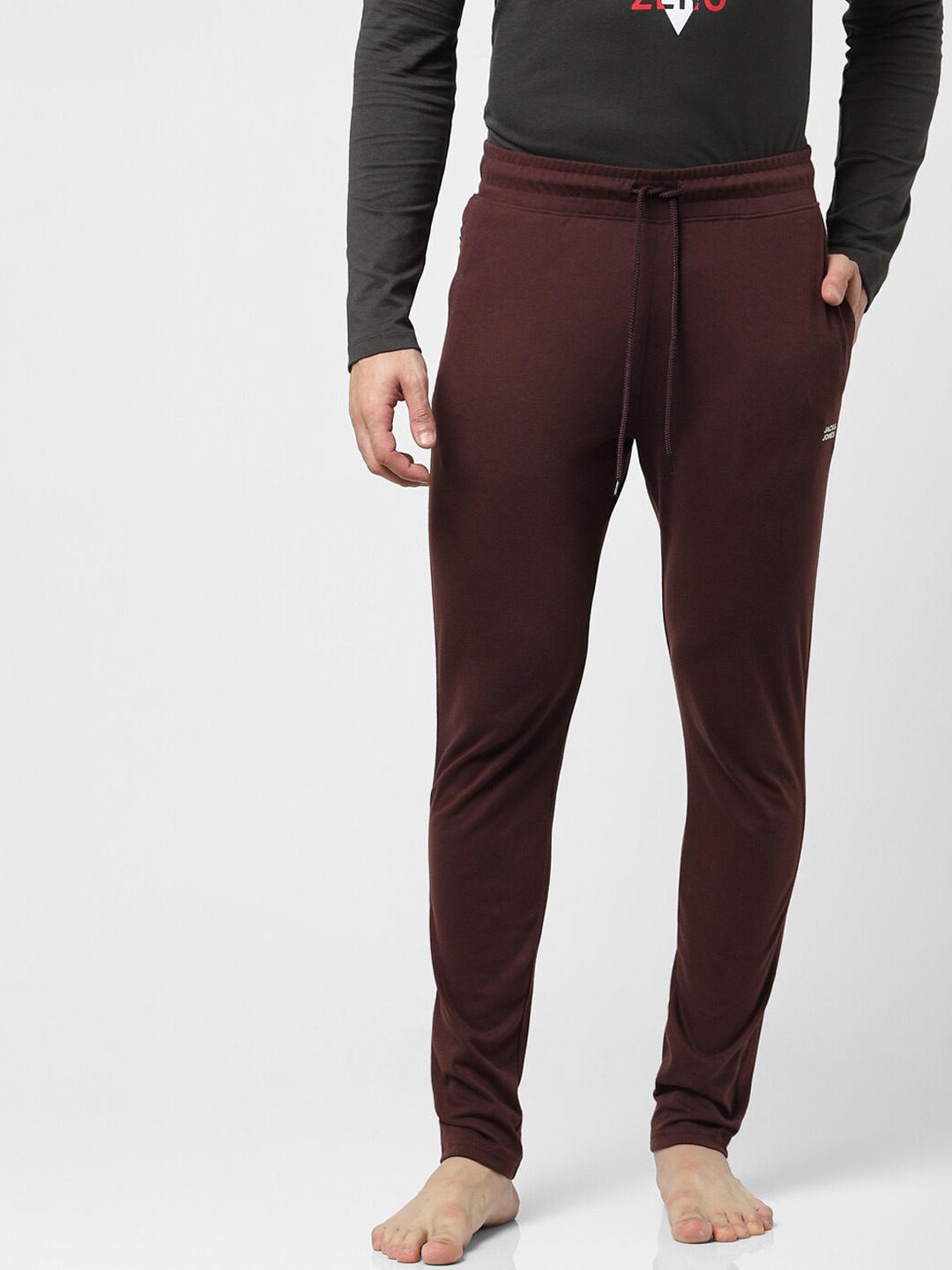 

Jack & Jones Men Purple Solid Track Pants, Burgundy