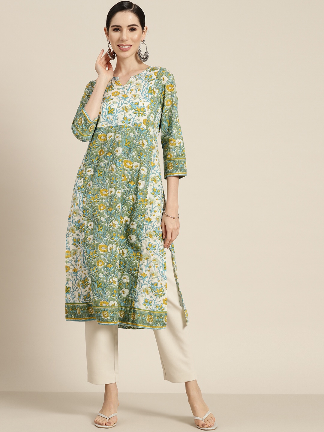 

Rain & Rainbow Women Green & White Floral Printed Cotton Kurta