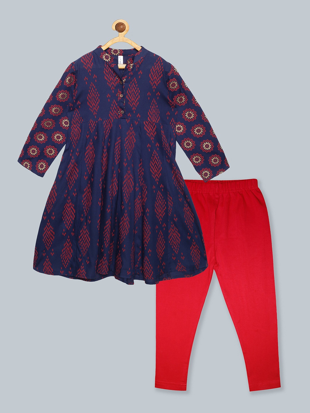 

KiddoPanti Girls Navy Blue & Red Ethnic Motifs Printed Kurta & Legging Set