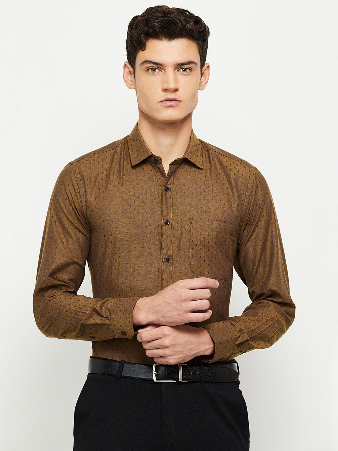 

max Men Olive Green Cotton Printed Casual Shirt