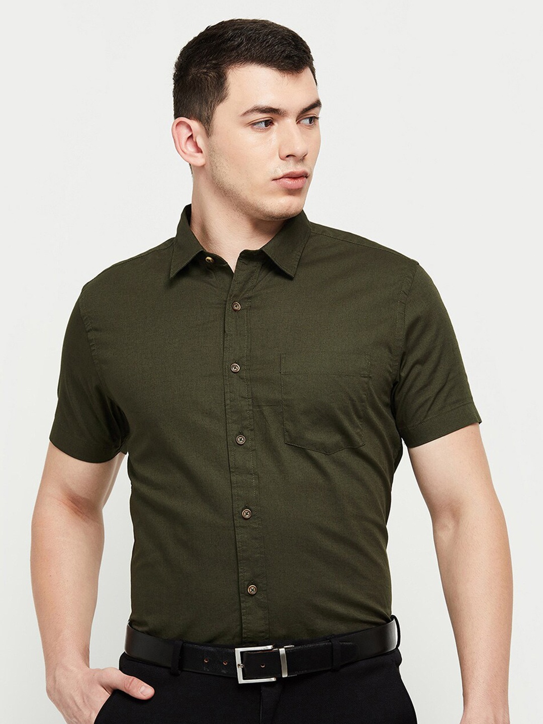 max Men Green Solid Cotton Spread Collar Casual Shirt