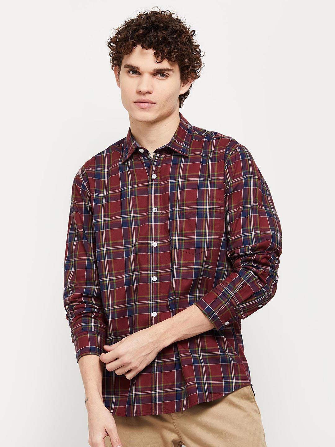 

max Men Burgundy Tartan Checks Checked Pure Cotton Casual Shirt