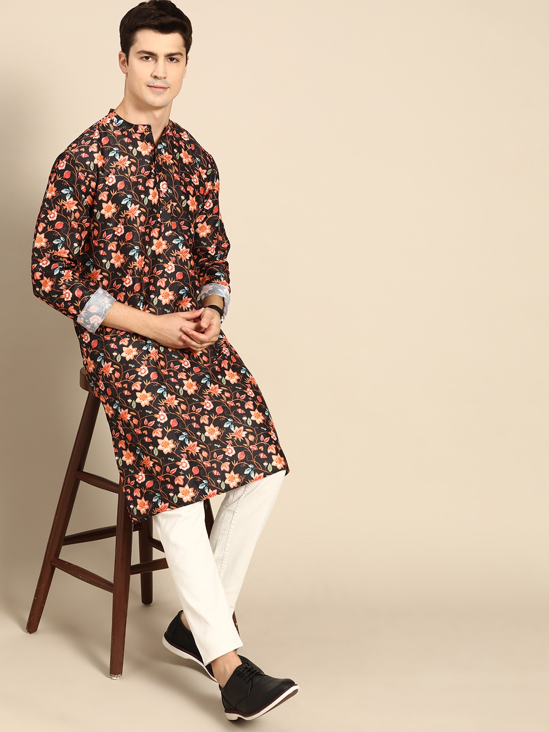 

Anouk Men Black & Peach-Coloured Floral Print Kurta