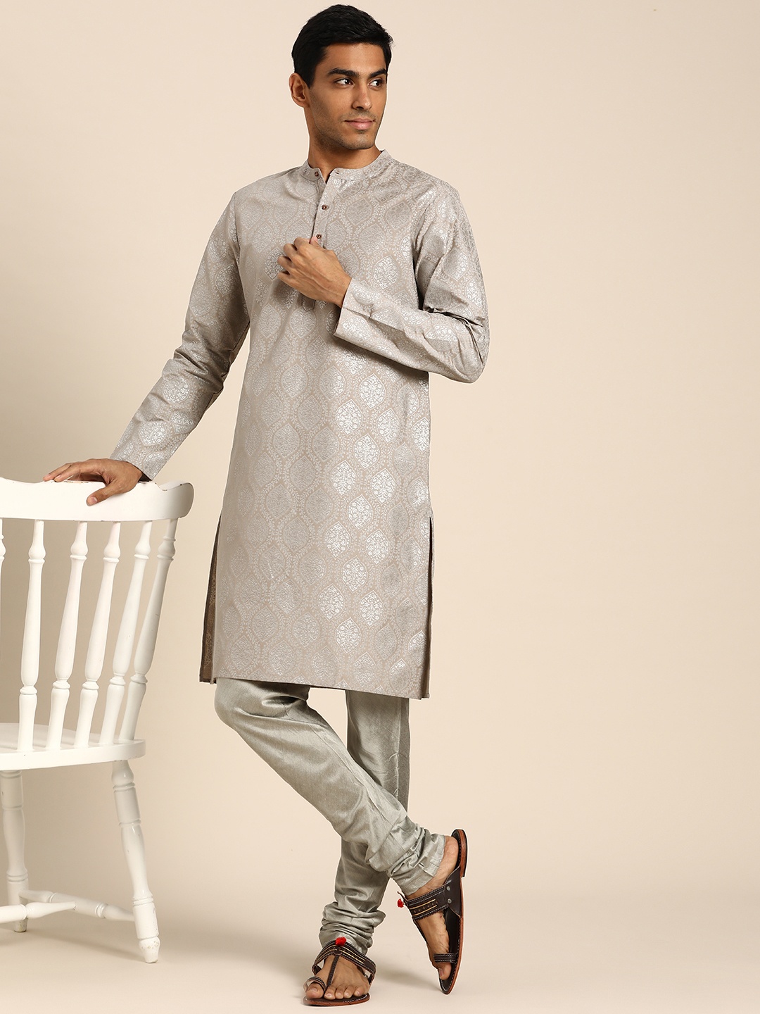 

Anouk Men Grey Ethnic Motifs Printed Kurta