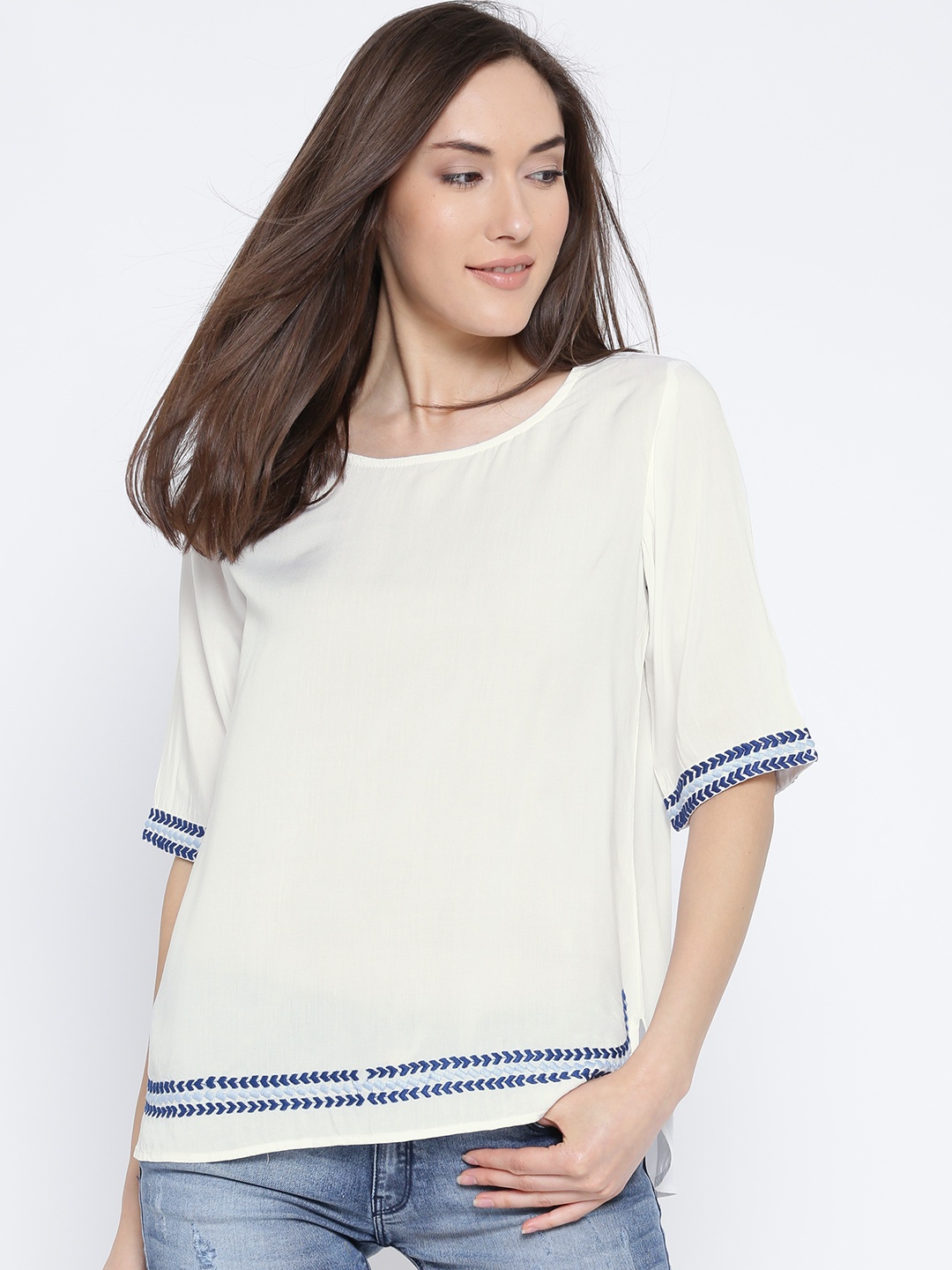 

Vaak Women White Solid Top